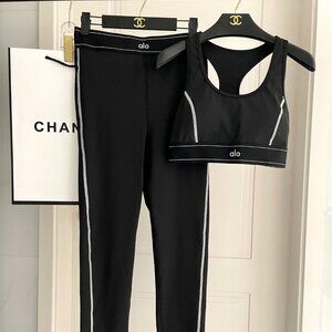 ALO Yoga Airline Women's Sports Bra and Leggings Set Sz M